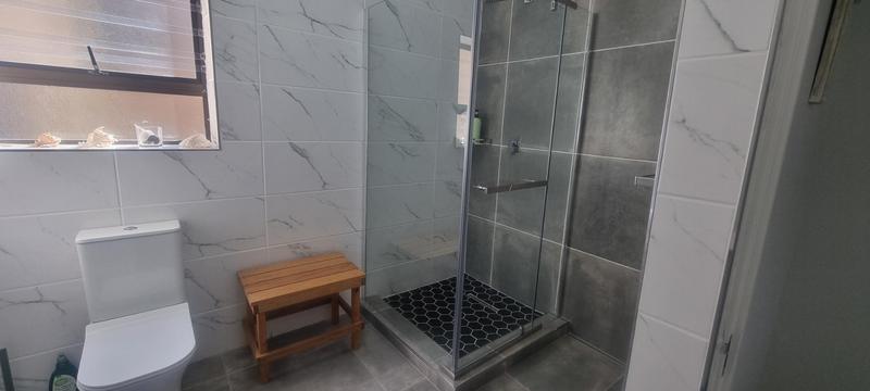 6 Bedroom Property for Sale in Outeniqua Strand Western Cape
